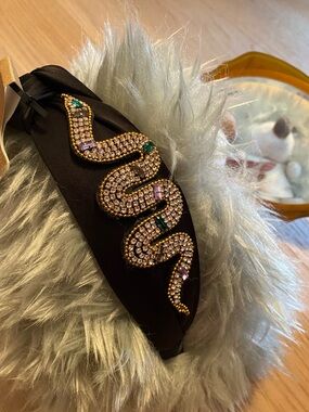 Crystal Snake Appliqué Black Knot Headband